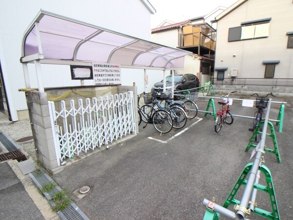 駐輪場