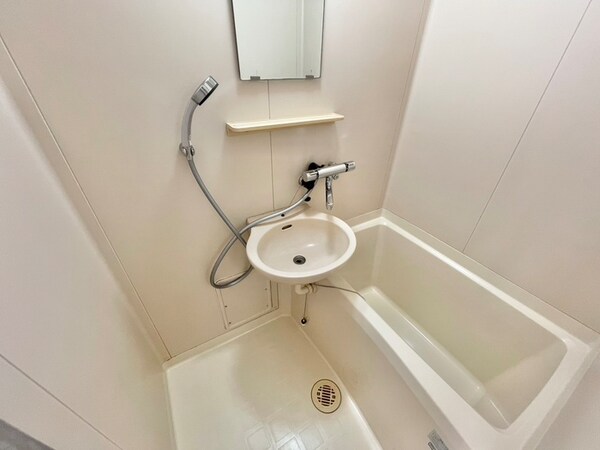 バス／シャワールーム等