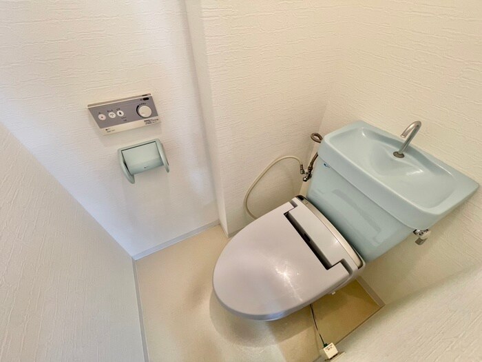 物件内観写真10　(トイレ)