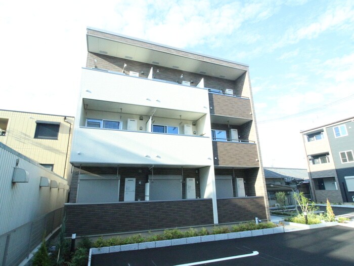 物件外観写真1　(外観写真)