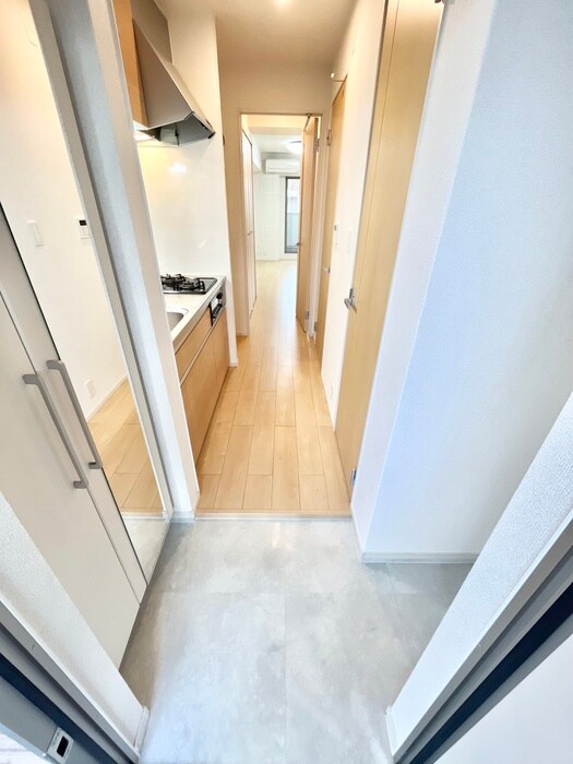 物件内観写真15　(玄関)