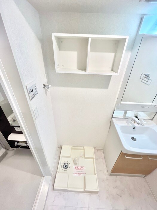 物件内観写真20　(洗濯機置場)