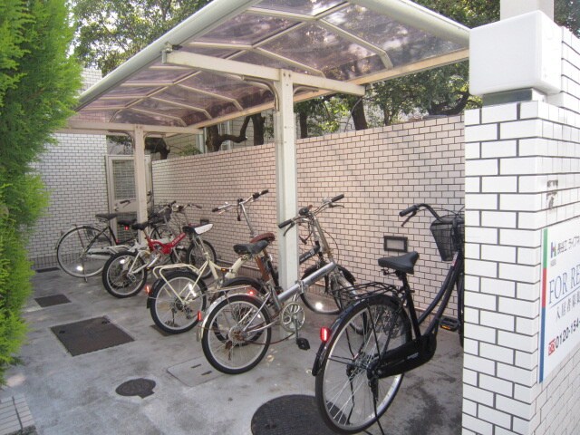 物件外観写真3　(駐輪場)