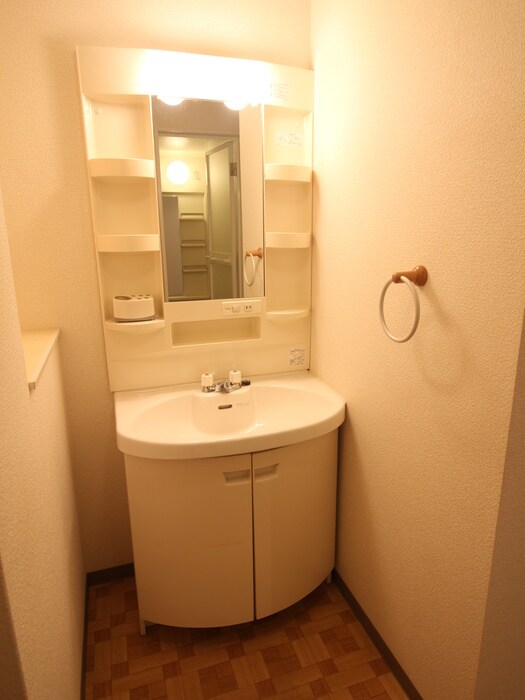 物件内観写真7　(洗面)