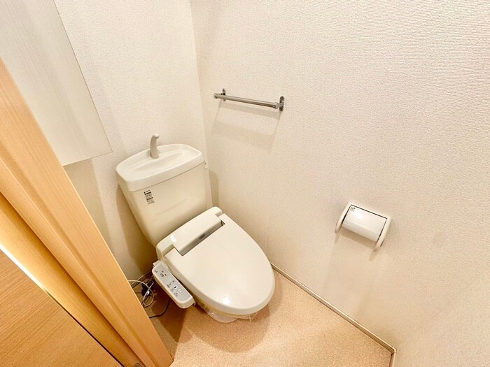 物件内観写真10　(トイレ)