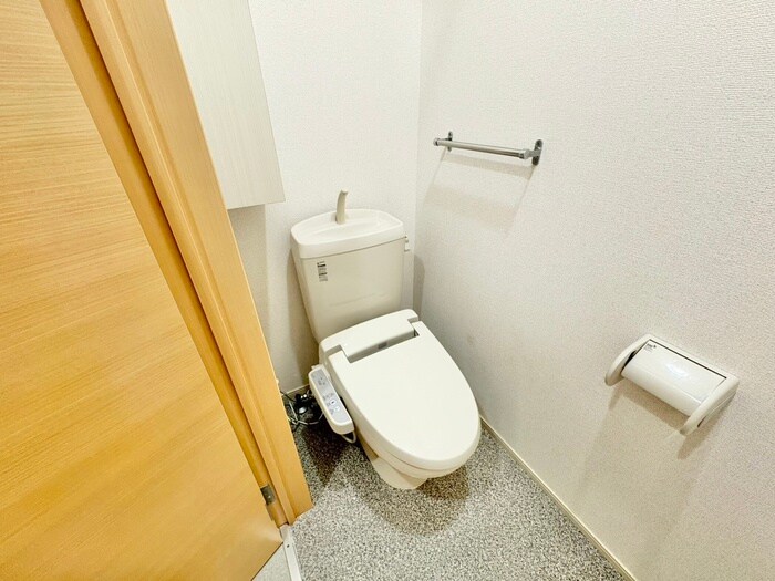 物件内観写真11　(トイレ)