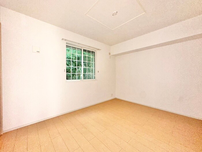 物件内観写真21　(居室)