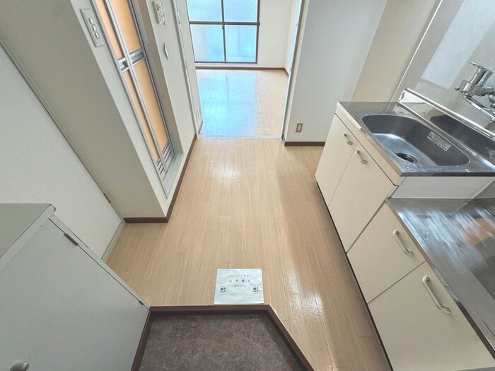 物件内観写真13　(廊下)