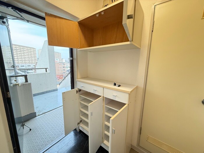 物件内観写真13　(靴箱)