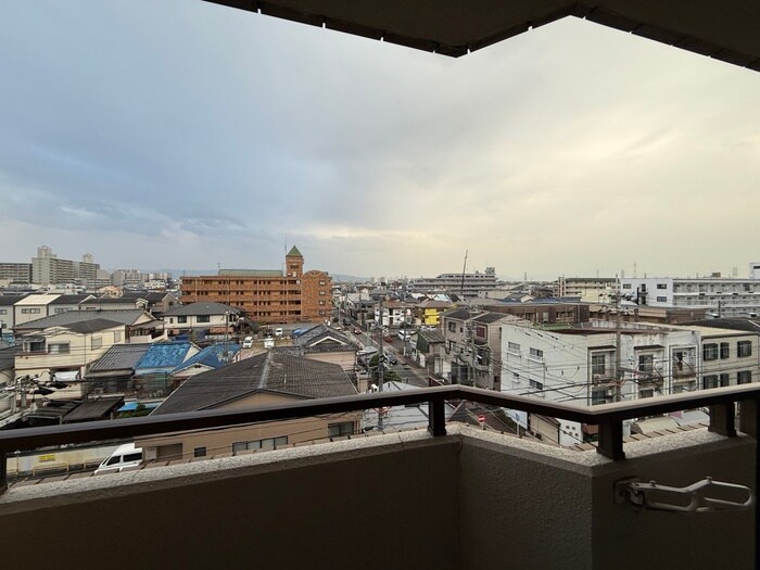 物件内観写真21　(室内からの展望)