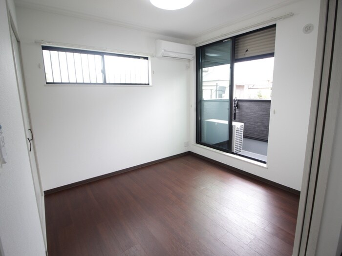 物件内観写真9　(居室)