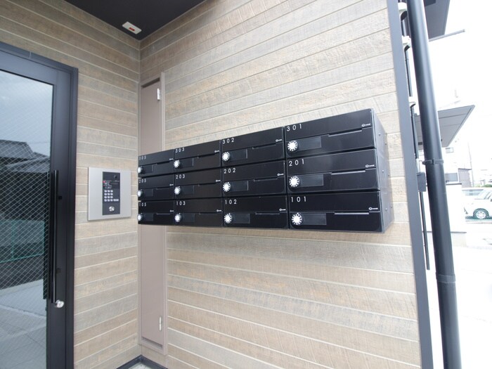 物件外観写真4　(建物設備)