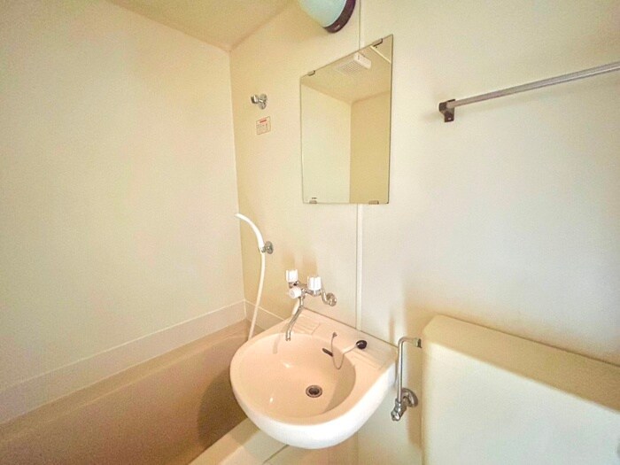 物件内観写真9　(洗面)