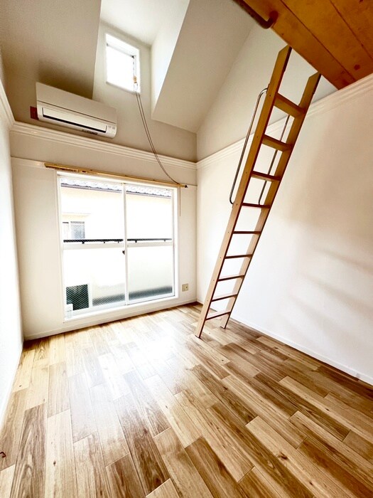 物件内観写真13　(居室)