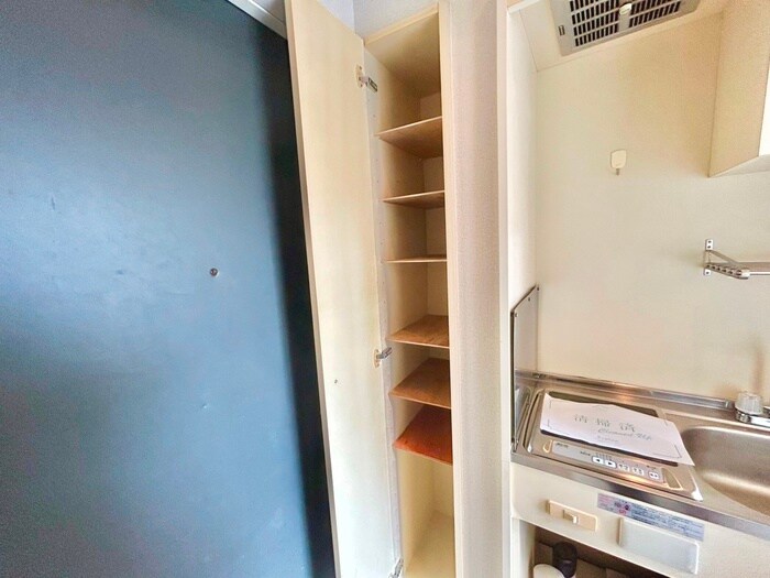 物件内観写真15　(靴箱)