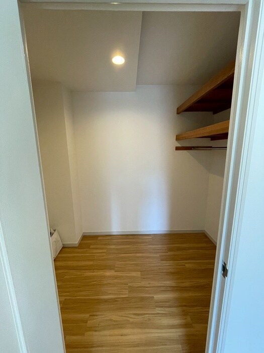 物件内観写真13　(収納)