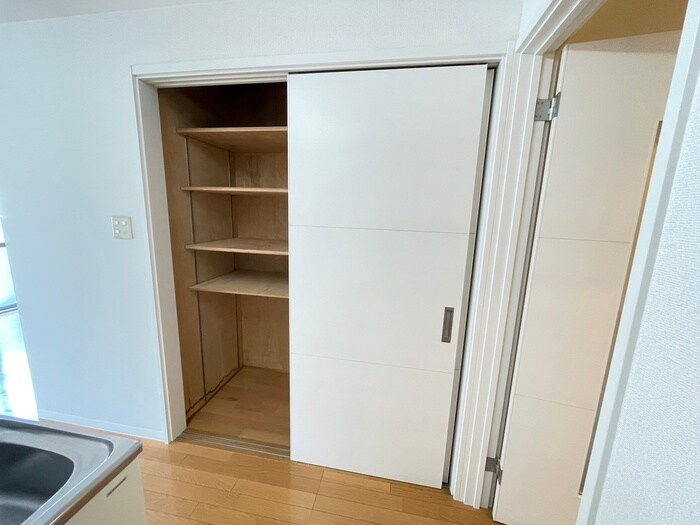 物件内観写真17　(収納)