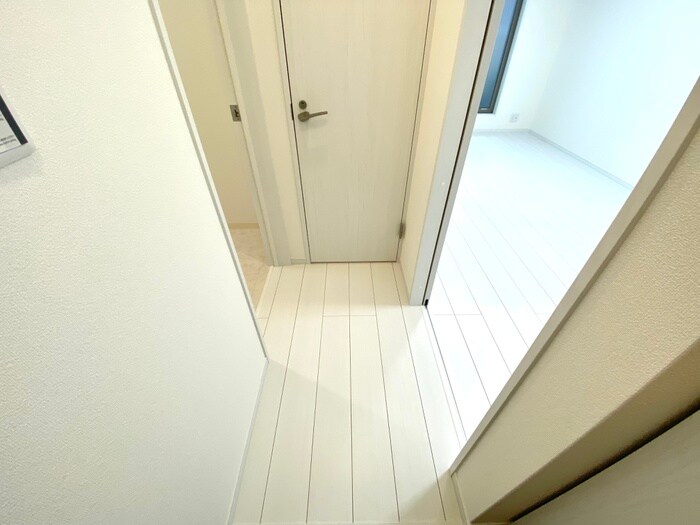 物件内観写真20　(廊下)