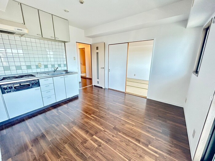 物件内観写真8　(居室)