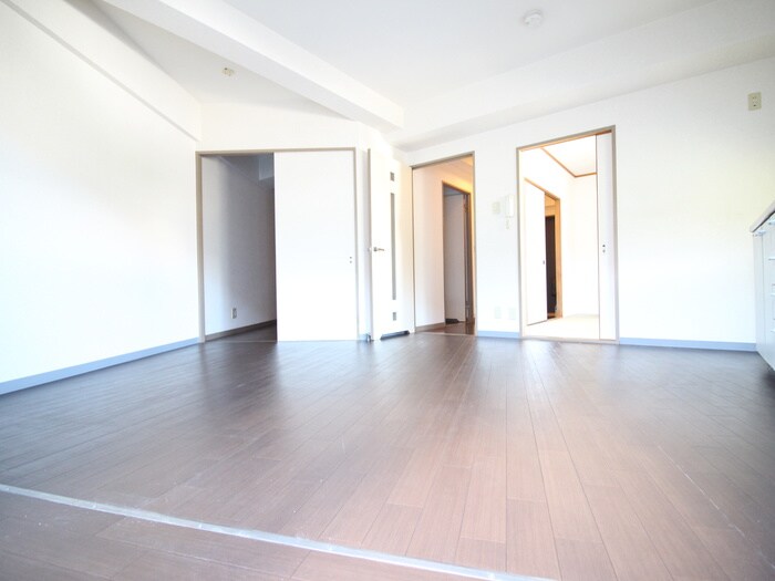 物件内観写真9　(居室)