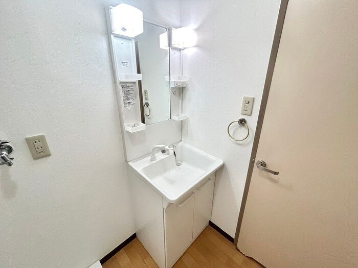 物件内観写真14　(洗面)