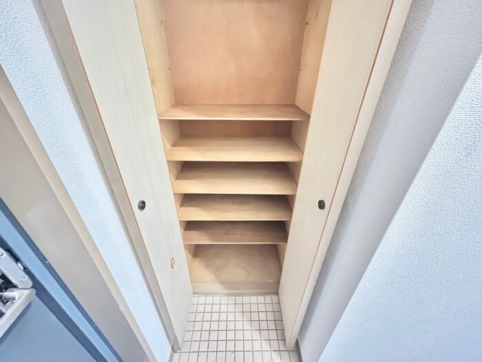 物件内観写真20　(靴箱)
