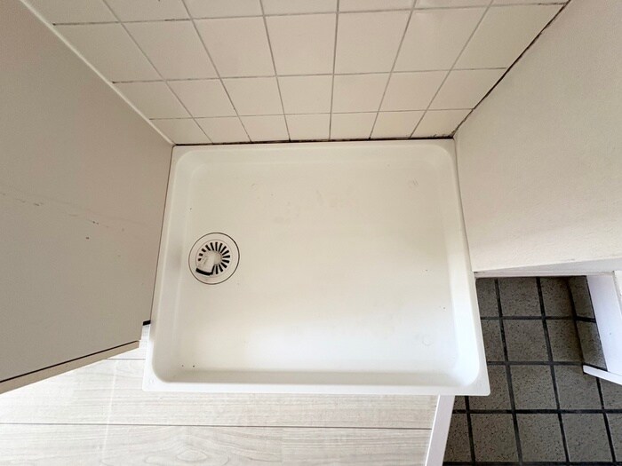 物件内観写真14　(洗濯機置場)