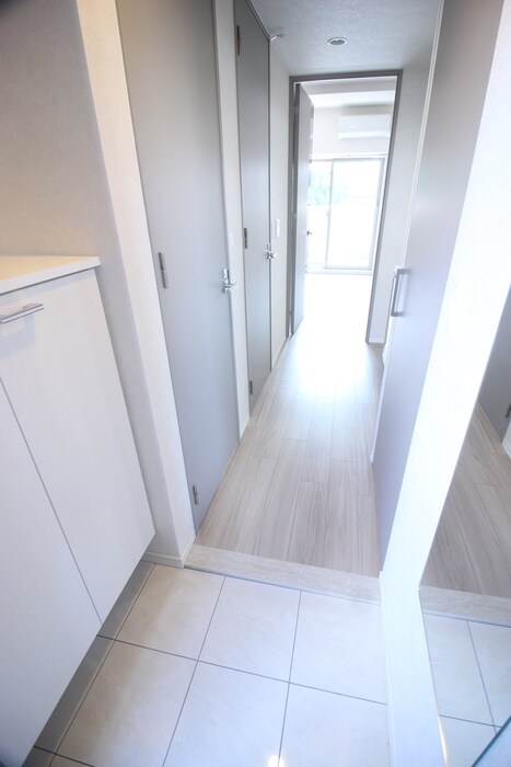 物件内観写真18　(廊下)