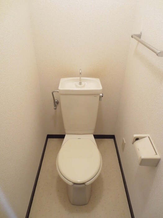 物件内観写真9　(トイレ)