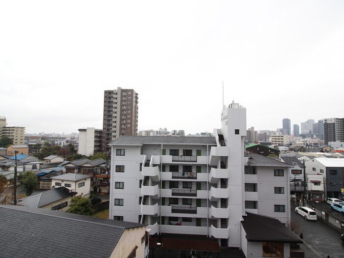 物件内観写真20　(室内からの展望)