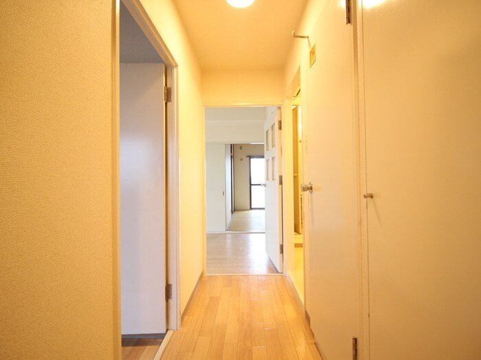 物件内観写真21　(廊下)