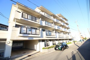 ホワイトＢＯＸ　ＰａｒｔⅡ外観写真