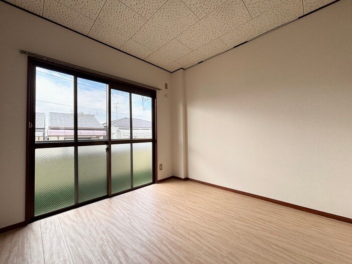 物件内観写真9　(居室)