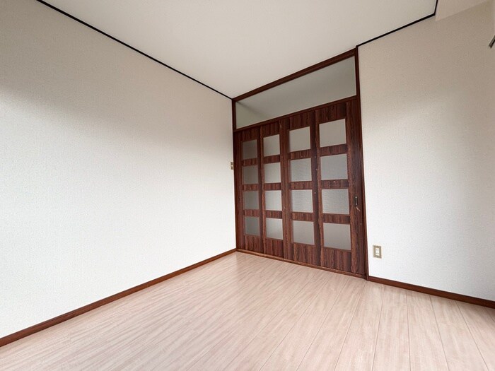 物件内観写真9　(居室)