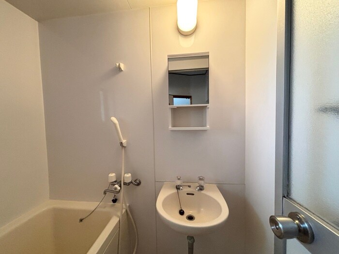 物件内観写真16　(洗面)