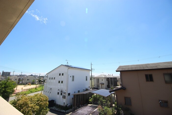 物件内観写真21　(室内からの展望)