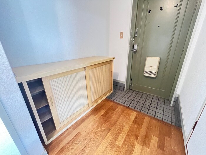 物件内観写真16　(靴箱)