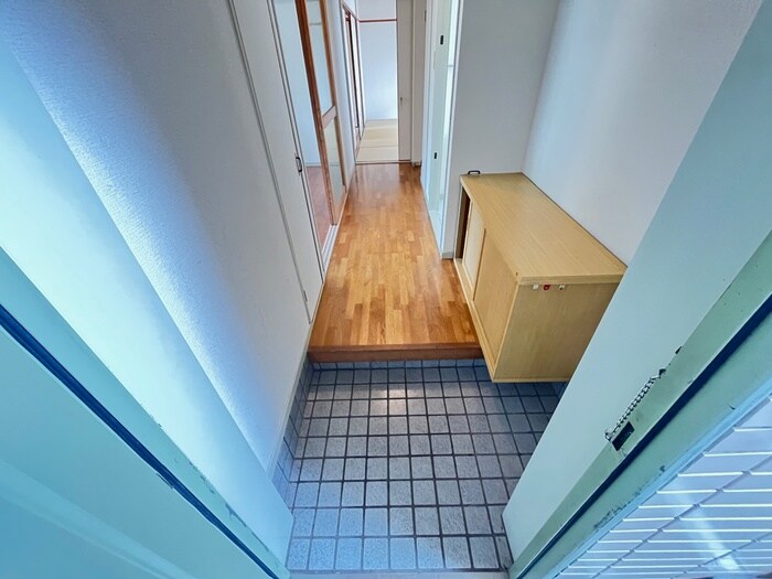 物件内観写真20　(玄関)