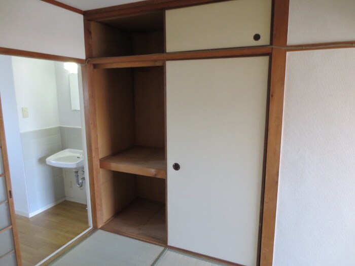 物件内観写真10　(収納)