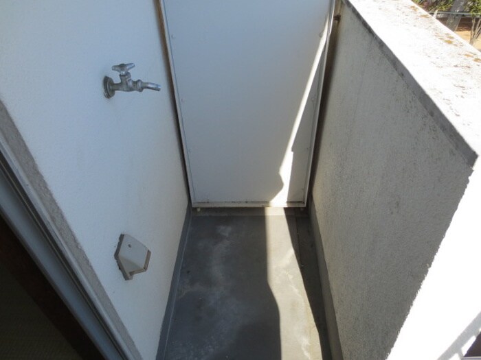 物件内観写真17　(洗濯機置場)