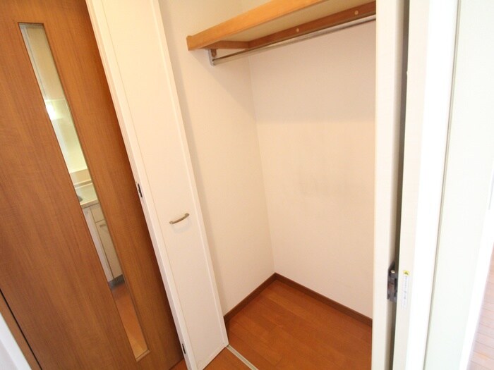 物件内観写真12　(収納)