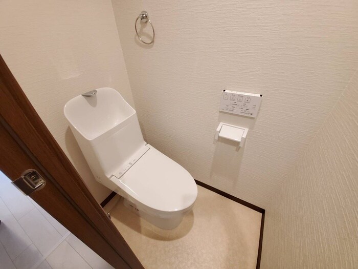 物件内観写真18　(トイレ)