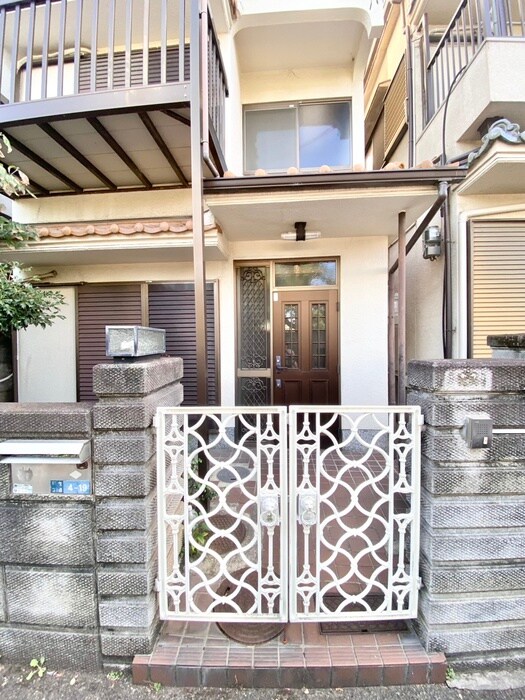 物件外観写真4　(外観写真)