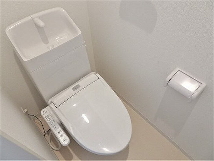 物件内観写真7　(トイレ)