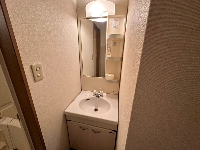 物件内観写真9　(洗面)