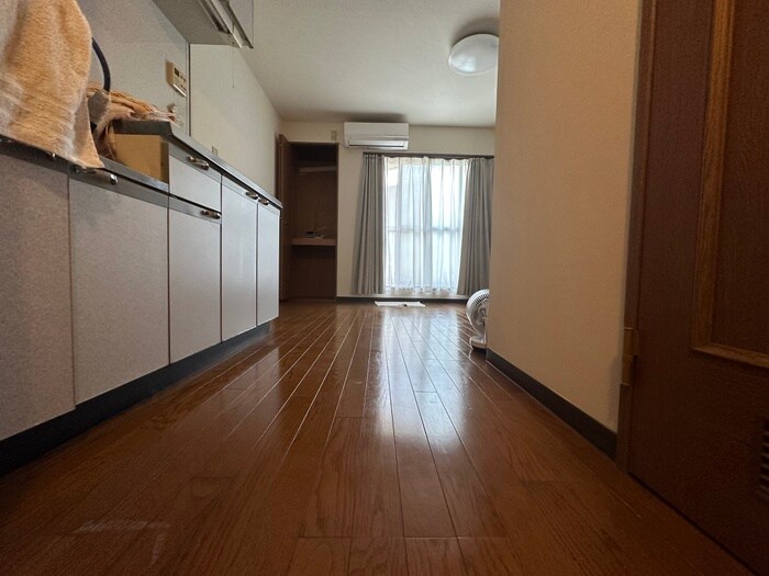 物件内観写真17　(廊下)