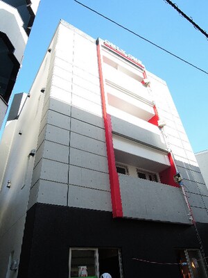 ONLYONE川西駅前外観写真