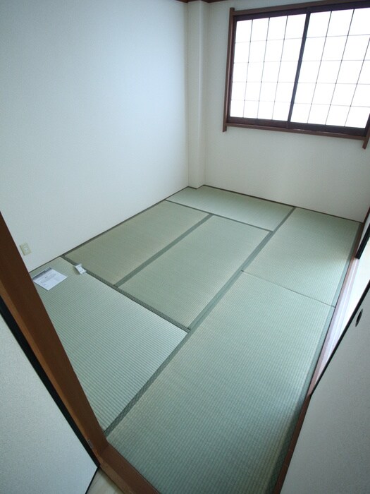 物件内観写真11　(居室)