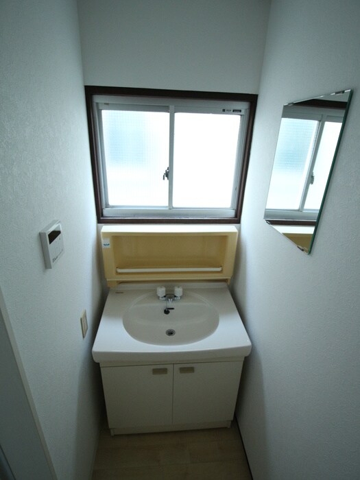 物件内観写真13　(洗面)