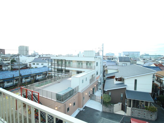 物件内観写真20　(室内からの展望)